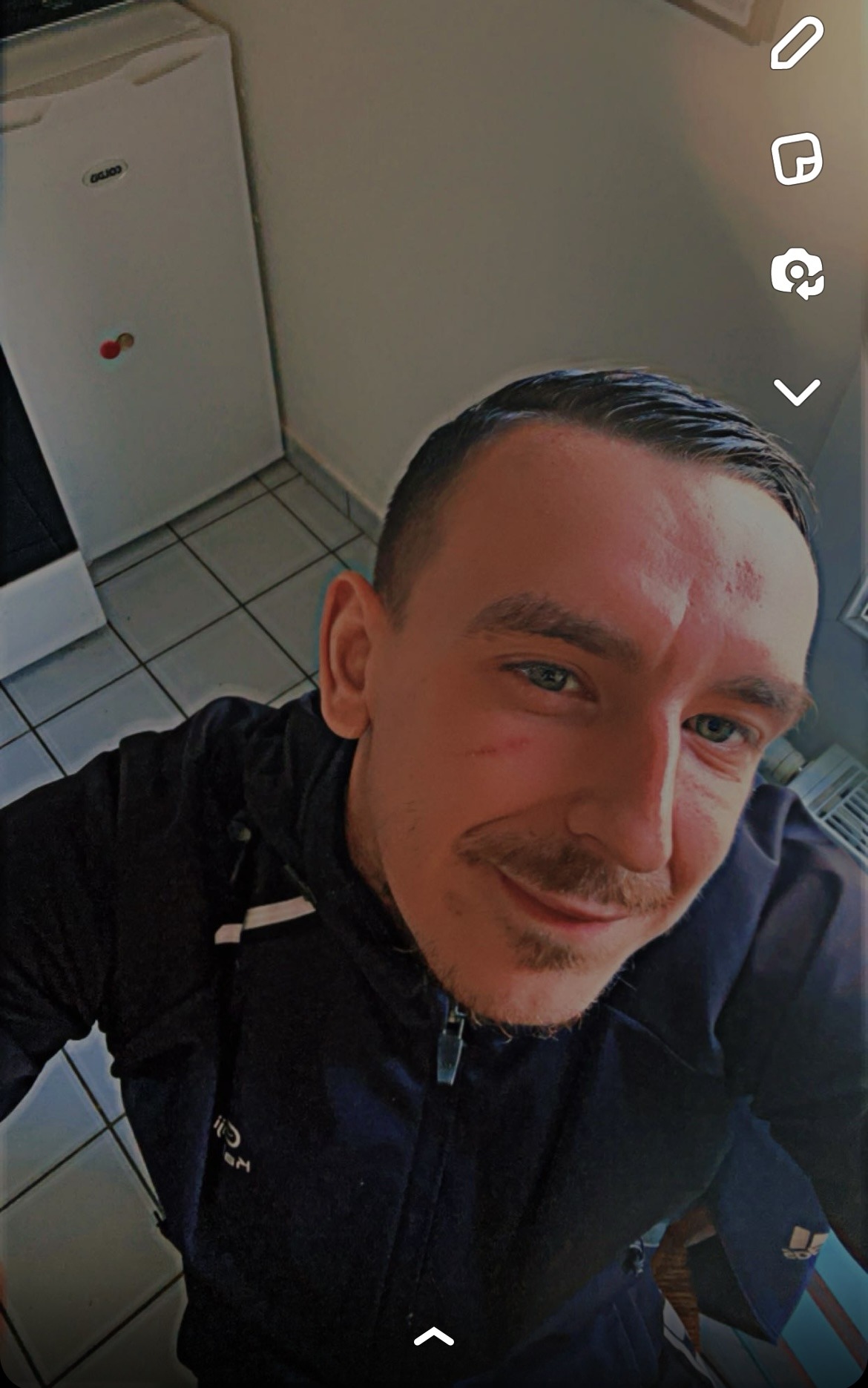 Profil de Logane, 28 ans, Boite gay à Cornol