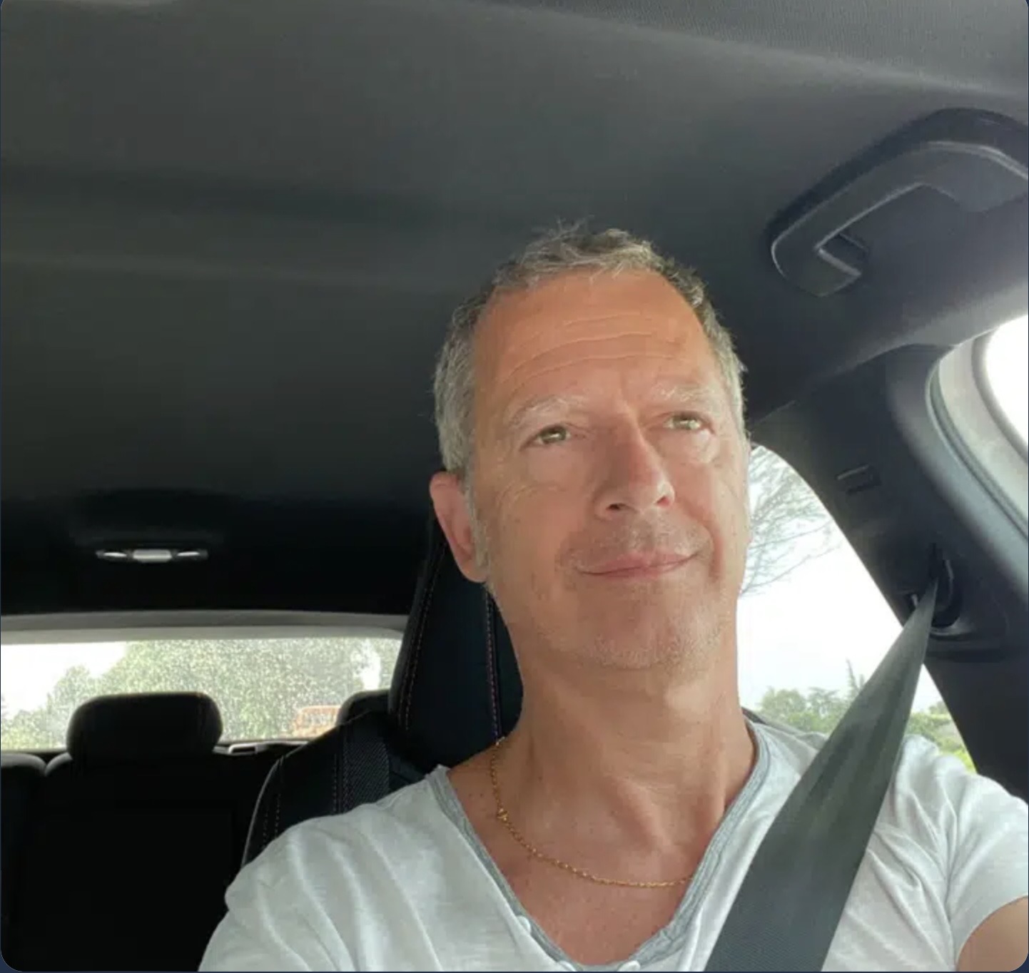 Profil de Uriel, 54 ans, Boite gay à Tannay