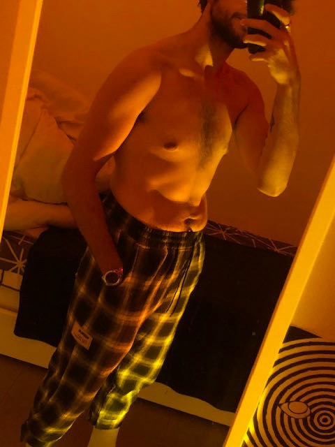 Profil de Chaine, 26 ans, Boite gay à Donat