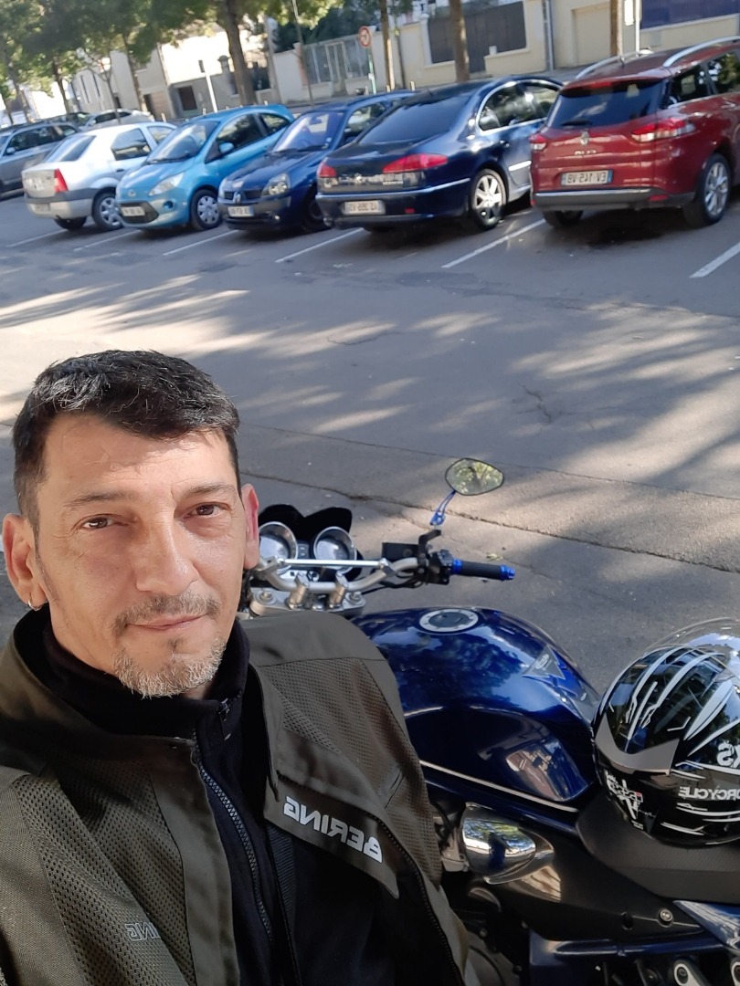 Profil de Louis-arnaud, 41 ans, Boite gay à Sumiswald