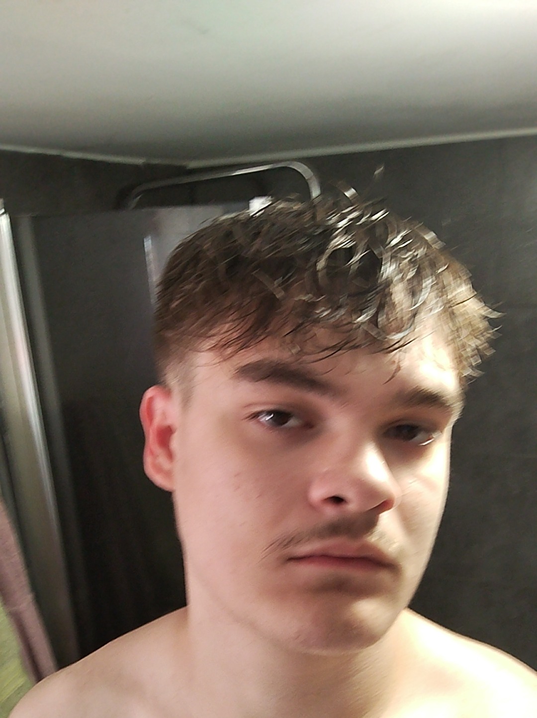 Profil de Hamad, 19 ans, Boite gay à Hellikon