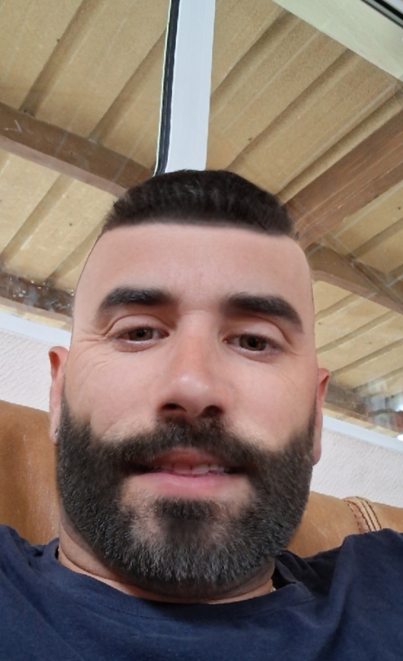 Profil de Jordan, 39 ans, Boite gay à Oberems