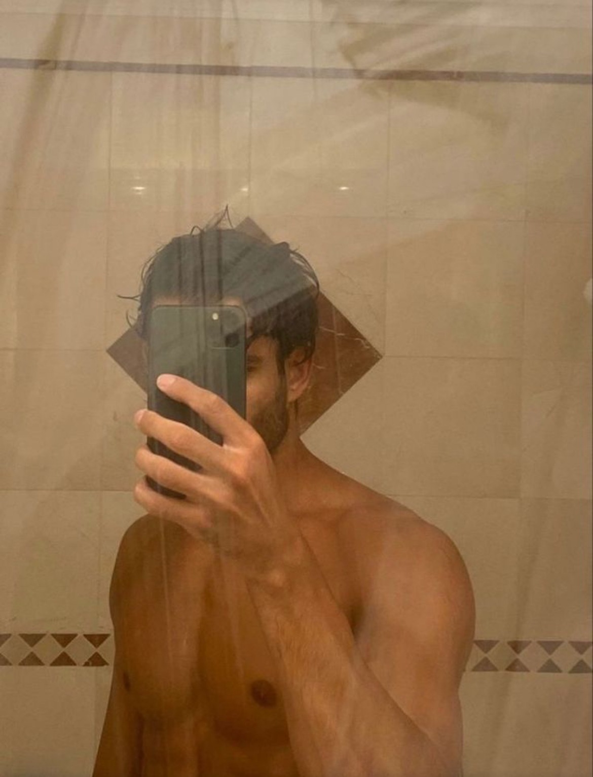 Profil de Dayen, 25 ans, Boite gay à Dully
