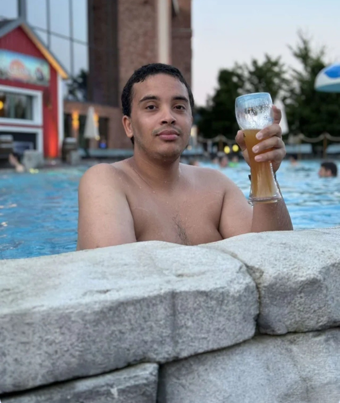 Profil de Attila, 22 ans, Boite gay à Vulliens