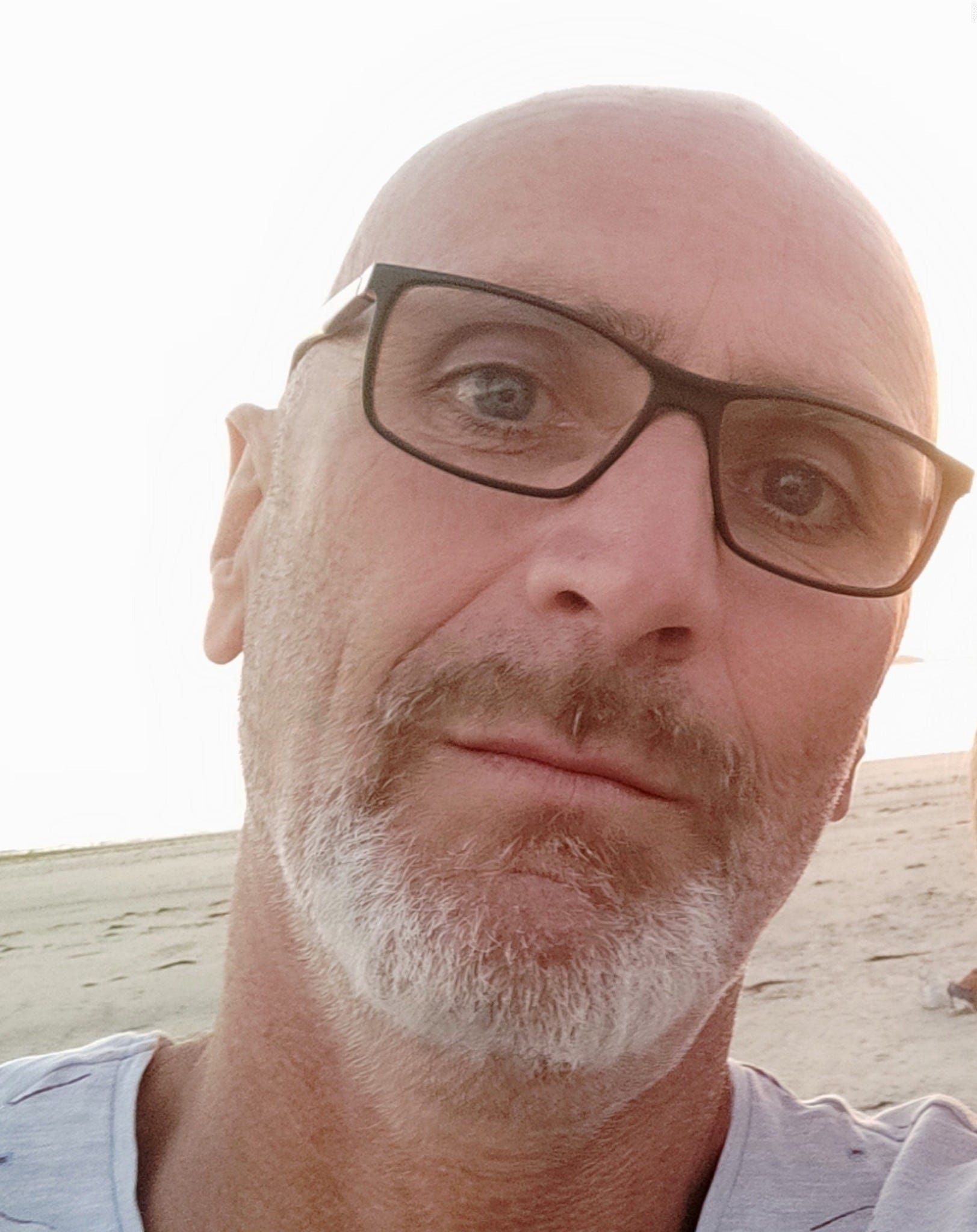 Profil de Adil, 55 ans, Boite gay à Hellbühl