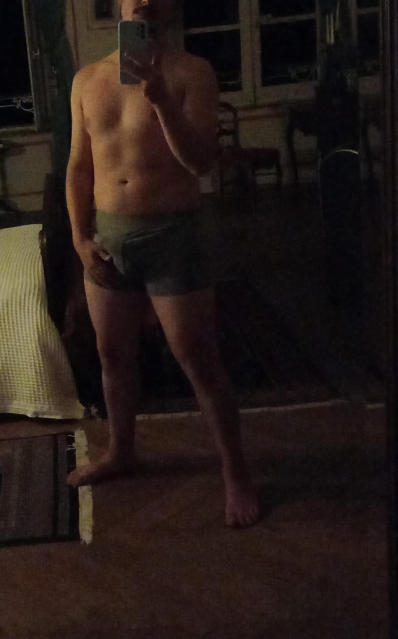 Profil de Eloy, 27 ans, Boite gay à Hermenches