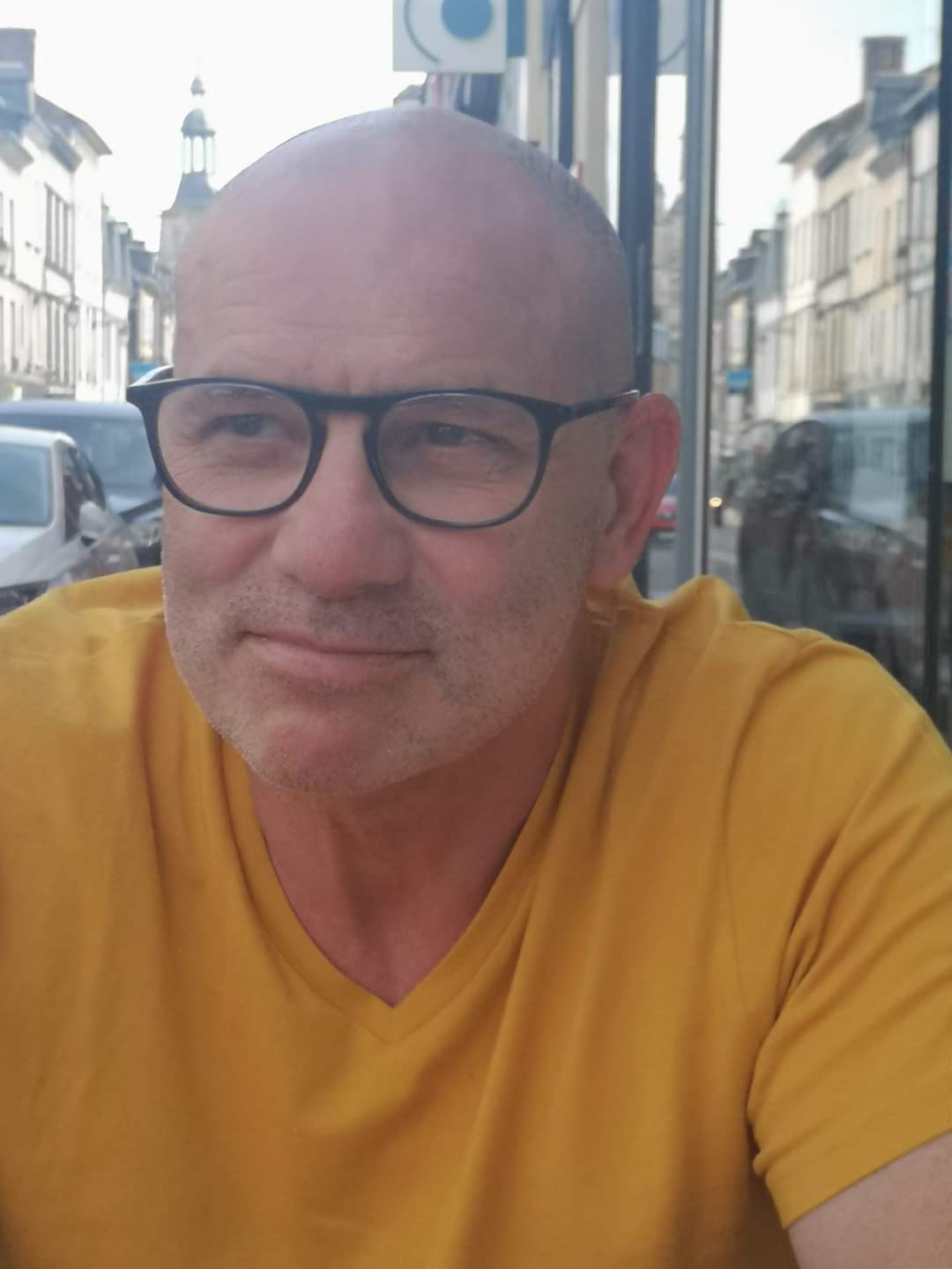 Profil de Sulyvan, 53 ans, Boite gay à Faulensee