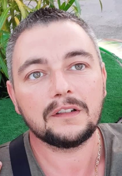 Profil de Dinh, 42 ans, Boite gay à Hemberg