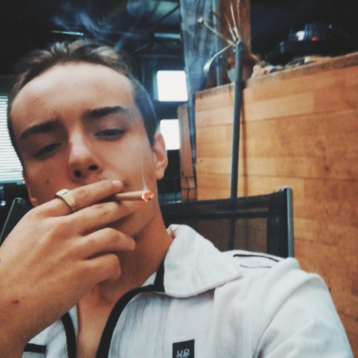 Profil de Talib, 18 ans, Boite gay à Saillon