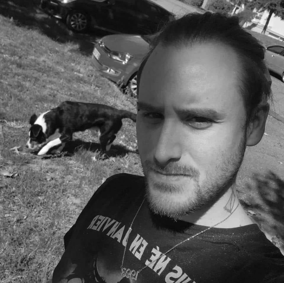 Profil de Ilyasse, 33 ans, Boite gay à Vollèges