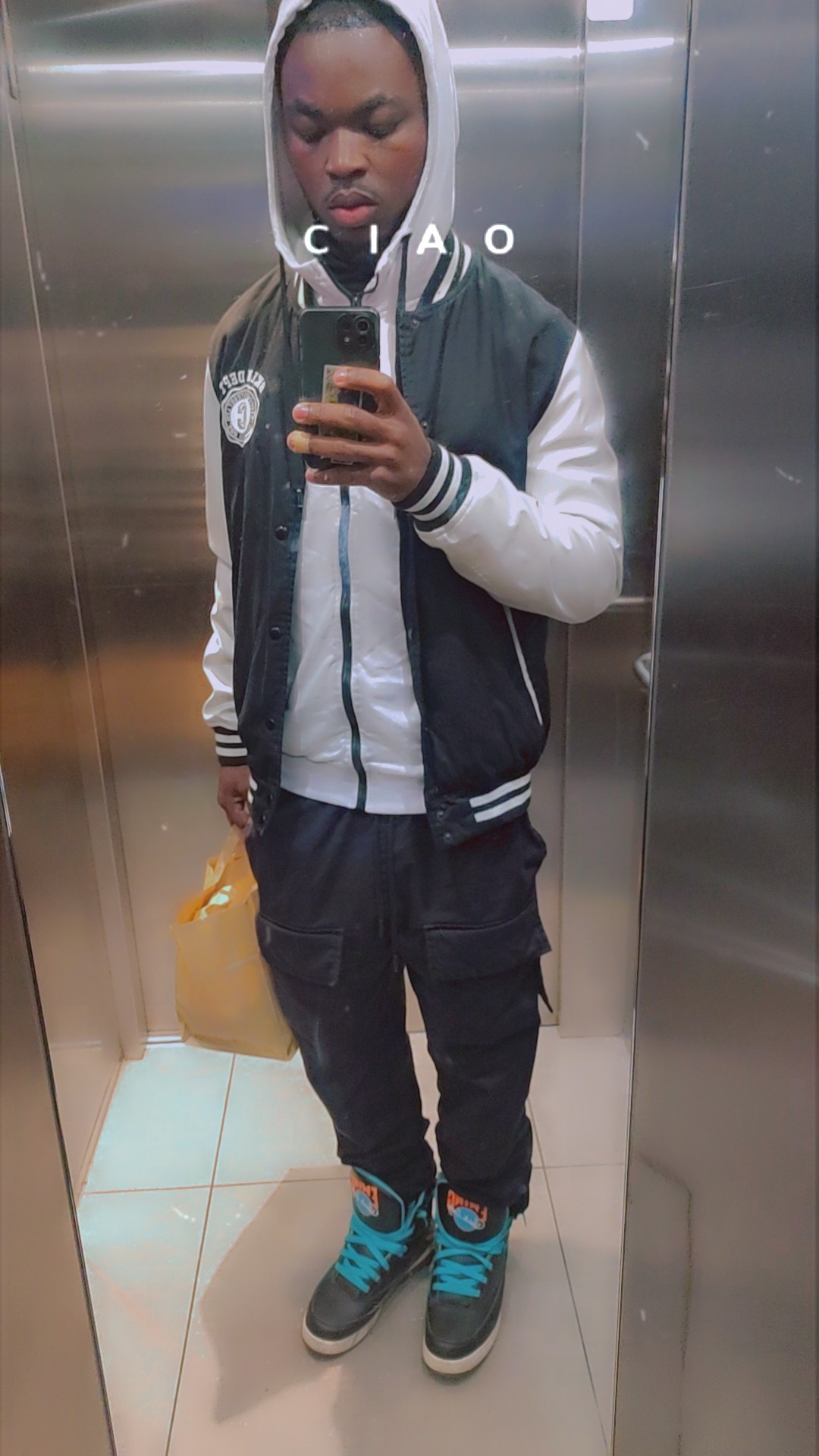 Profil de Aramis, 22 ans, Boite gay à Eyholz