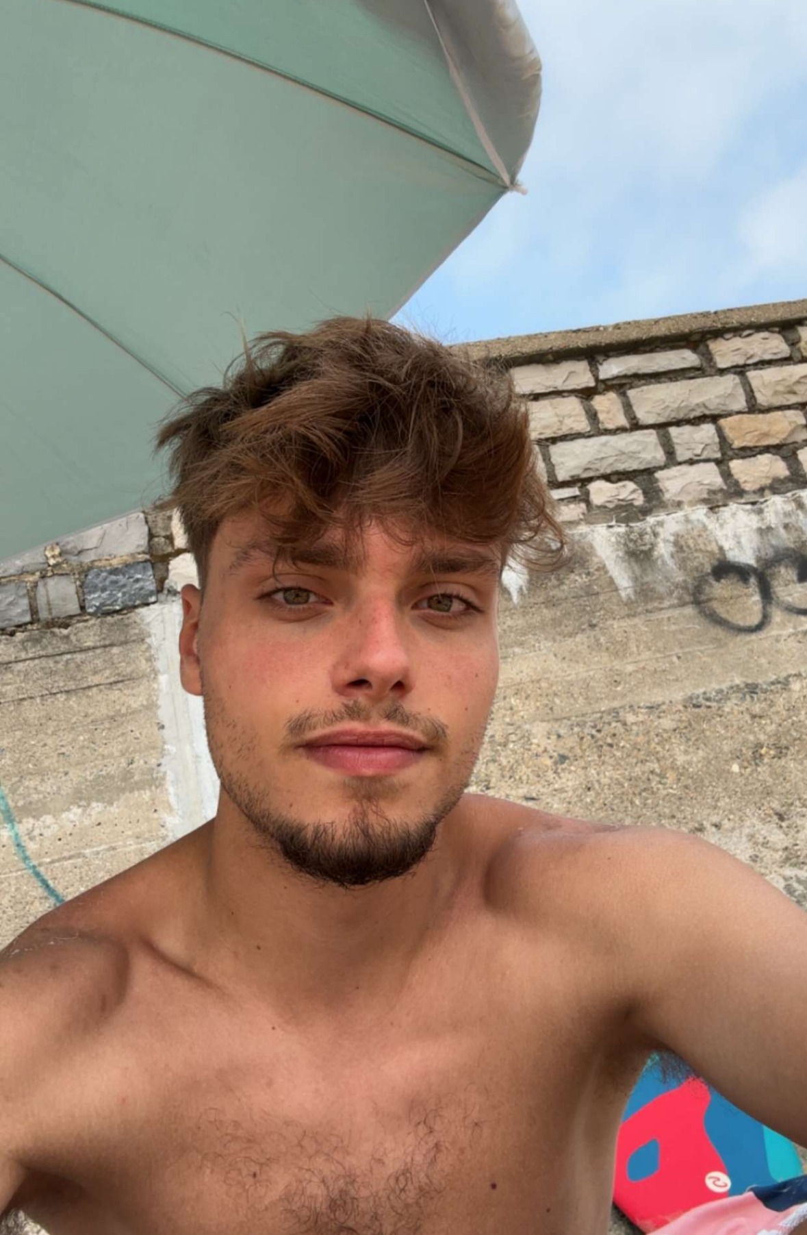 Profil de Ionut, 20 ans, Boite gay à Weesen