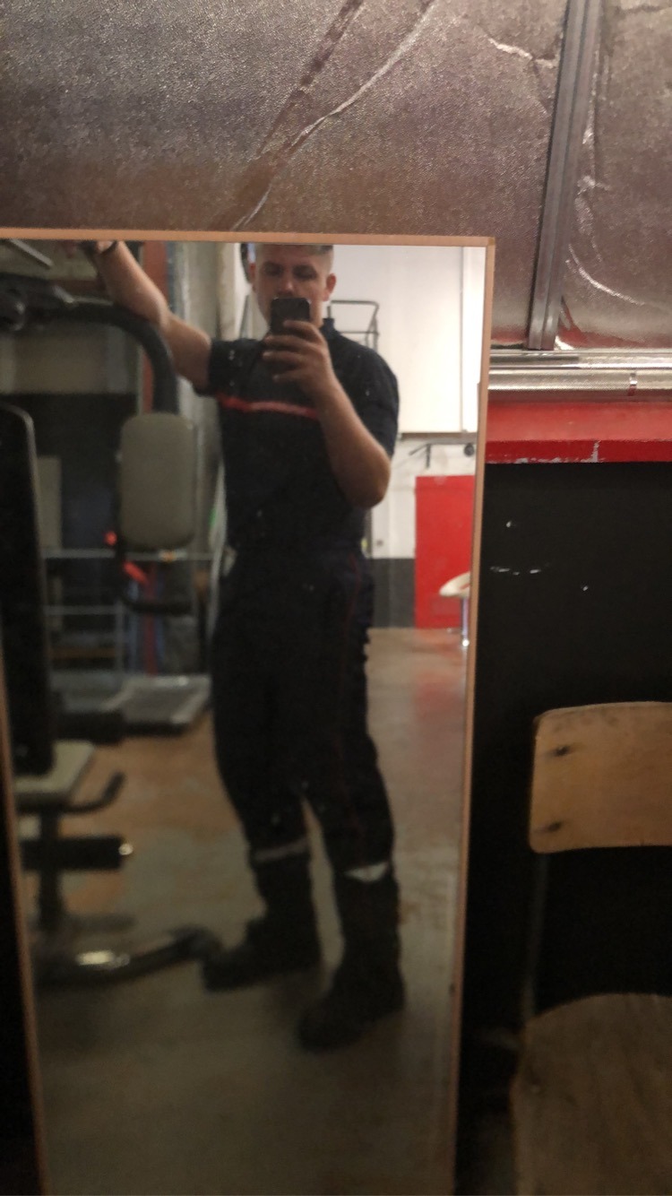 Profil de Hamon, 23 ans, Boite gay à Thierachern