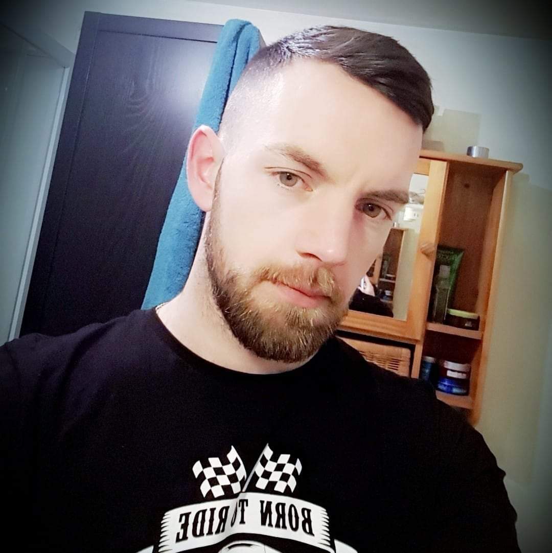 Profil de Carlito, 33 ans, Boite gay à Hornussen