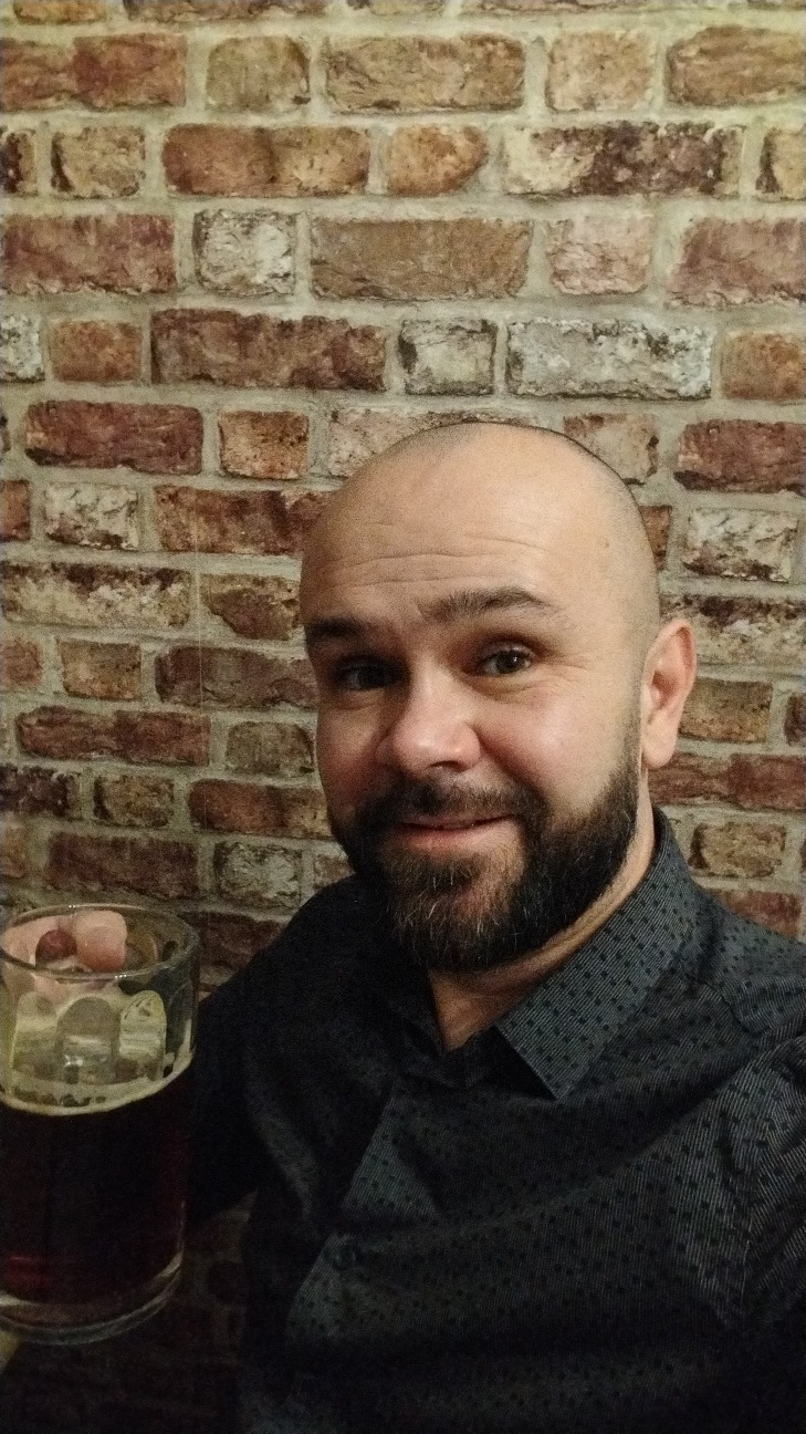 Profil de Santi, 39 ans, Boite gay à Signy