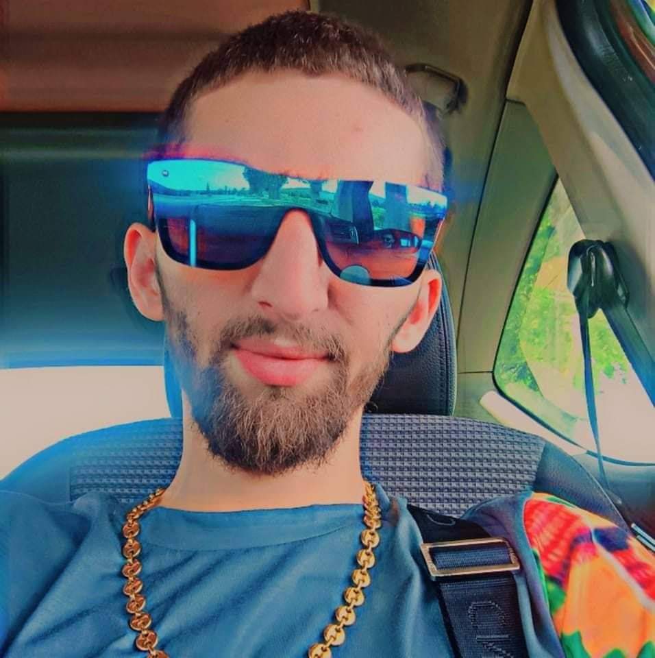 Profil de Deni, 29 ans, Boite gay à Moosseedorf