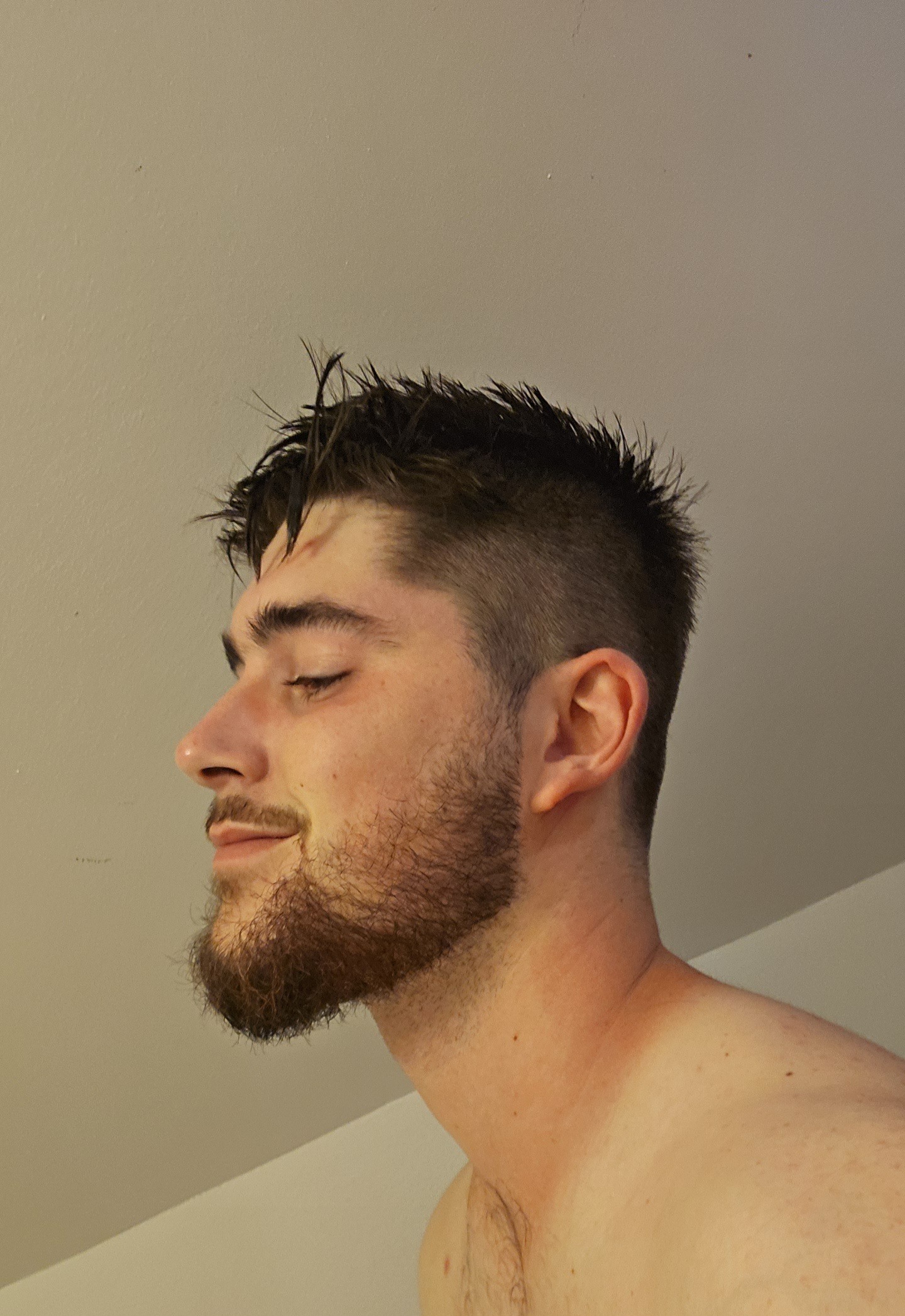 Profil de Jonny, 25 ans, Boite gay à Collombey