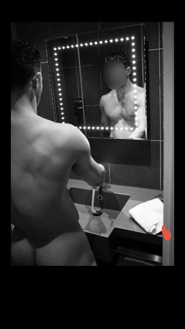 Profil de Momo, 25 ans, Boite gay à Pizy