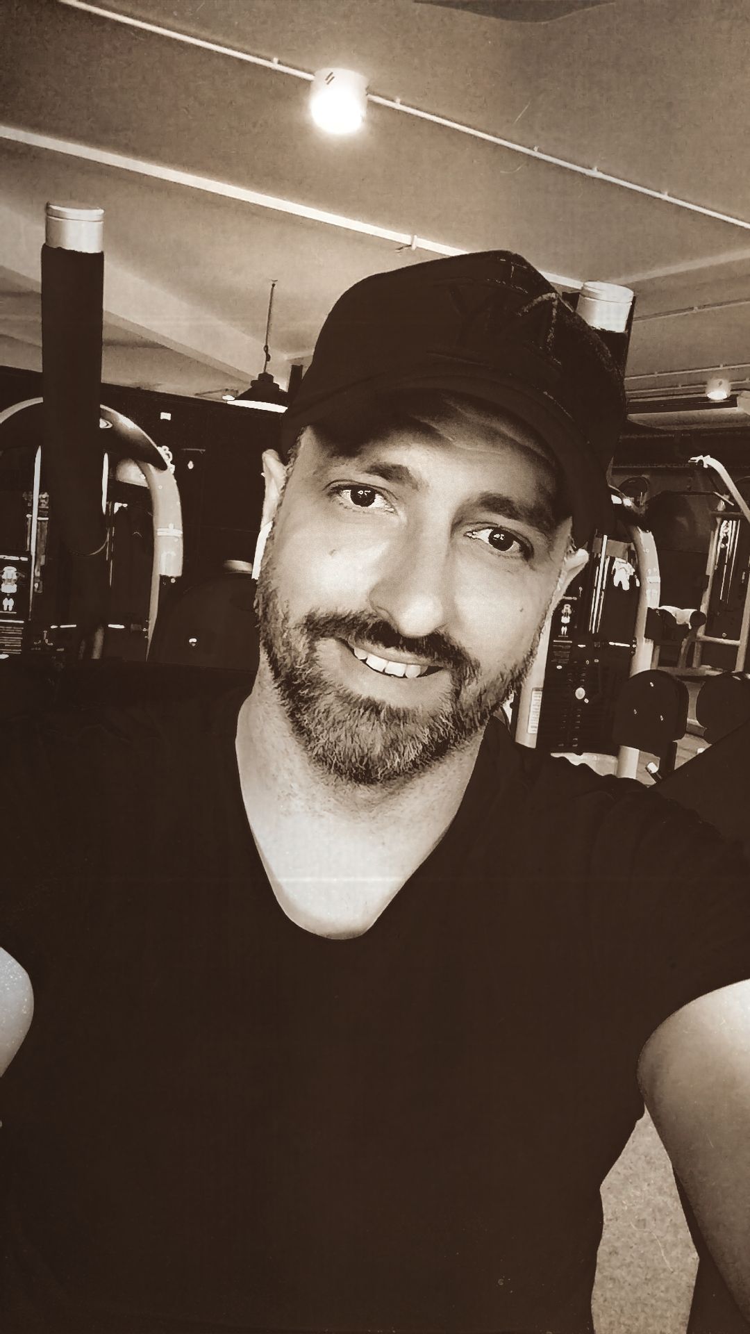 Profil de Arda, 41 ans, Boite gay à Mirchel