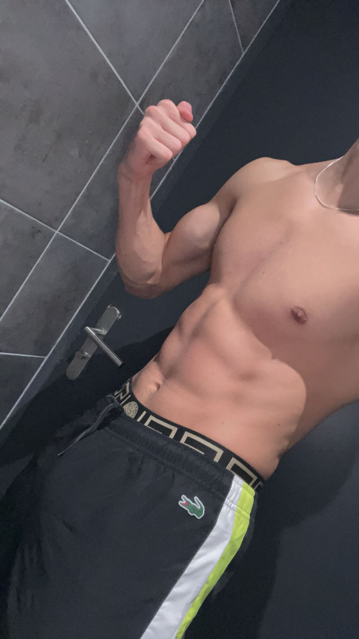Profil de Kemil, 23 ans, Boite gay à Avenches