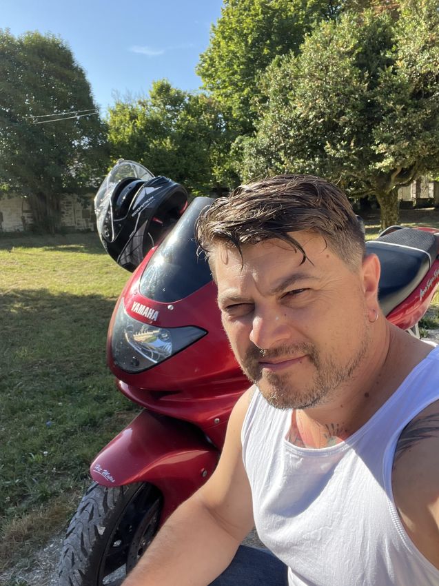 Profil de Rosario, 40 ans, Boite gay à Aclens