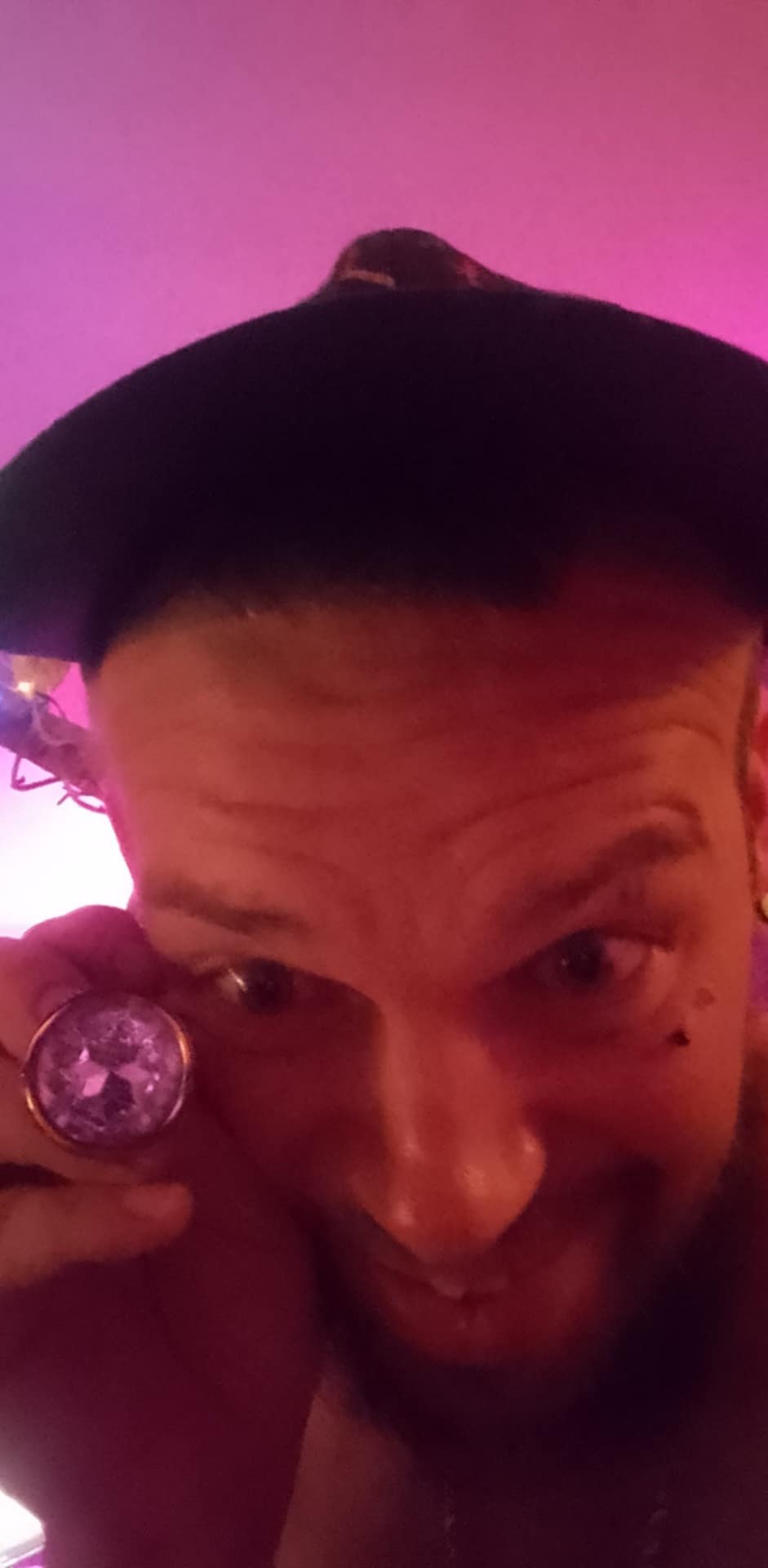 Profil de Emanuele, 37 ans, Boite gay à Sigigen