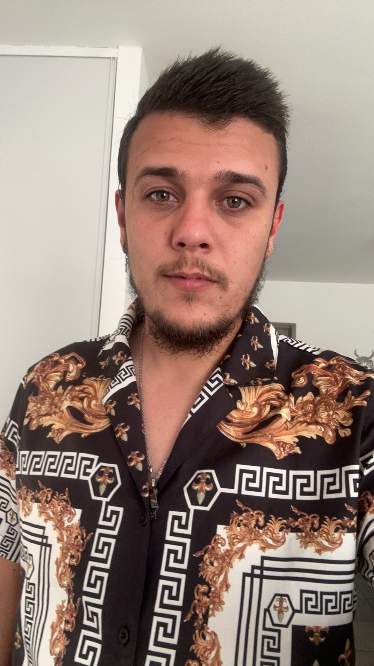 Profil de Jihed, 28 ans, Boite gay à Orbe