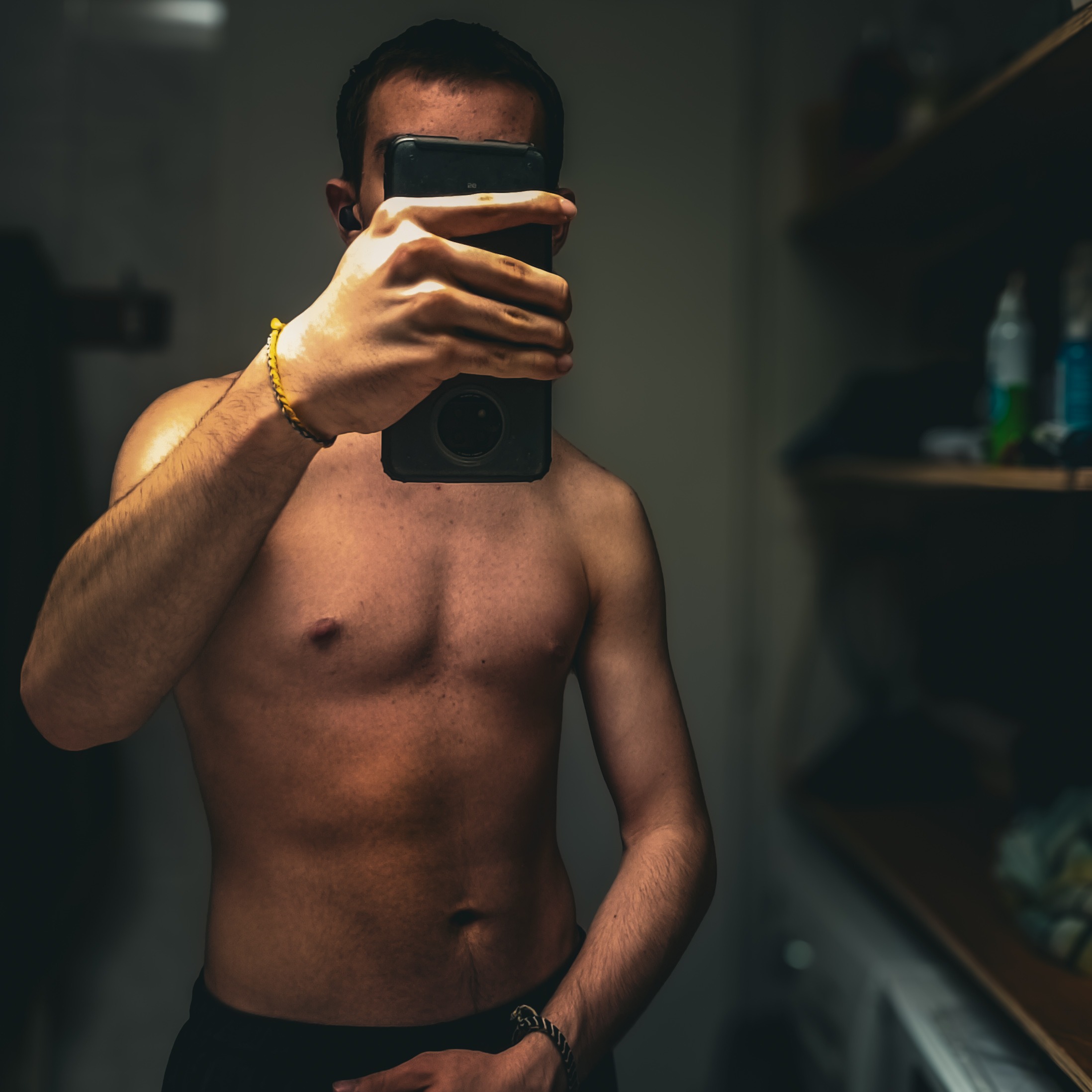 Profil de Abdessamad, 25 ans, Boite gay à Orbe
