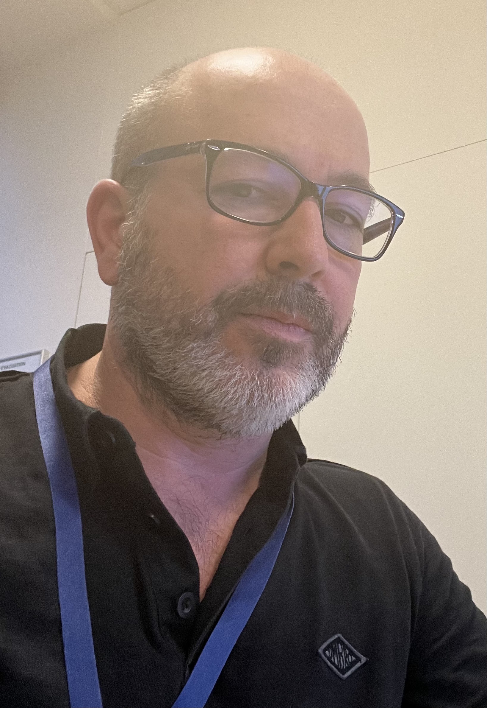 Profil de Jean-aime, 54 ans, Boite gay à Frinvillier