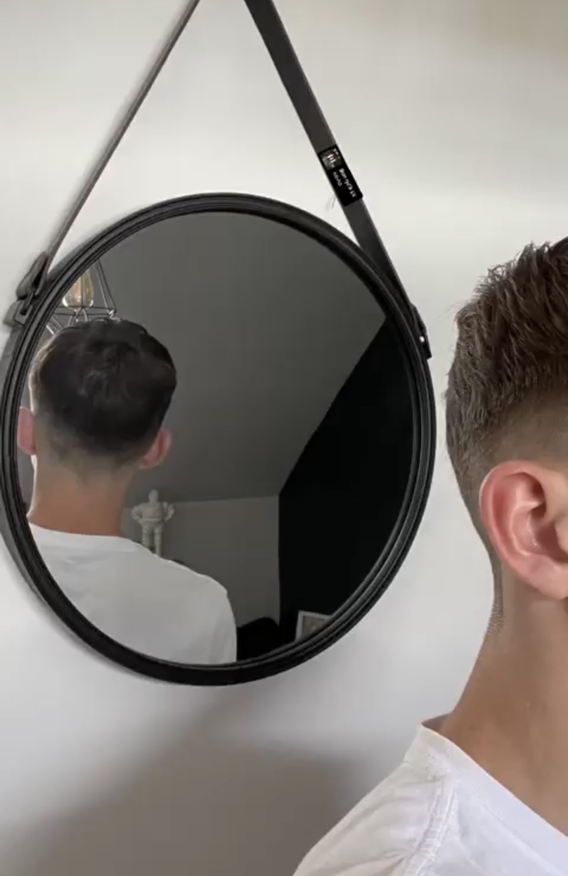 Profil de Imraan, 21 ans, Boite gay à Hellikon