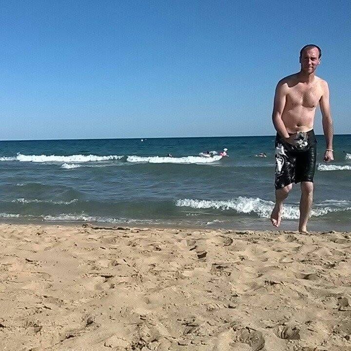Profil de Abdelrazak, 46 ans, Boite gay à Chapella