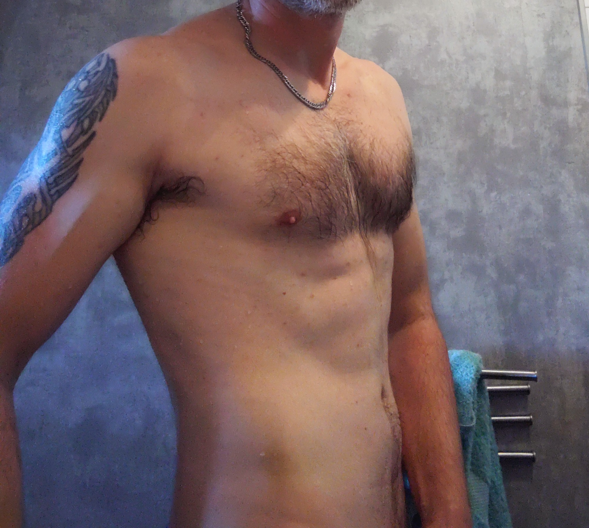 Profil de Jiovanny, 36 ans, Boite gay à Marchissy