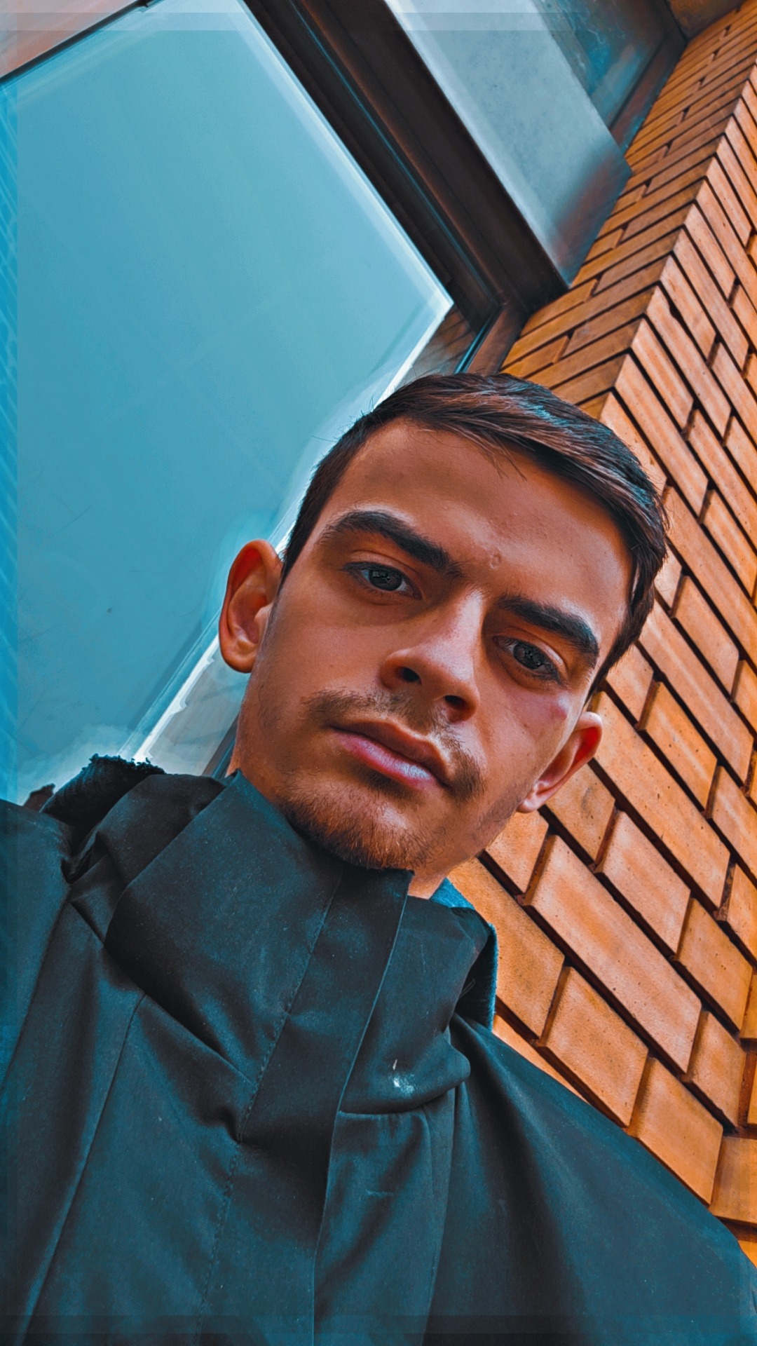 Profil de Hillal, 25 ans, Boite gay à Münchenwiler