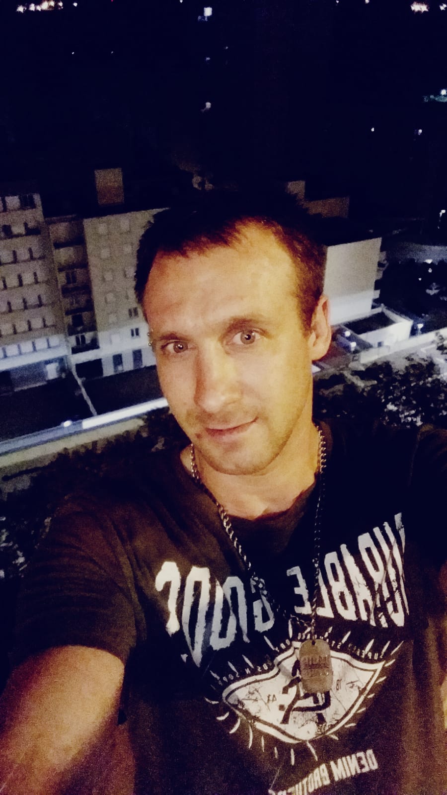 Profil de Lassad, 33 ans, Boite gay à Bursinel
