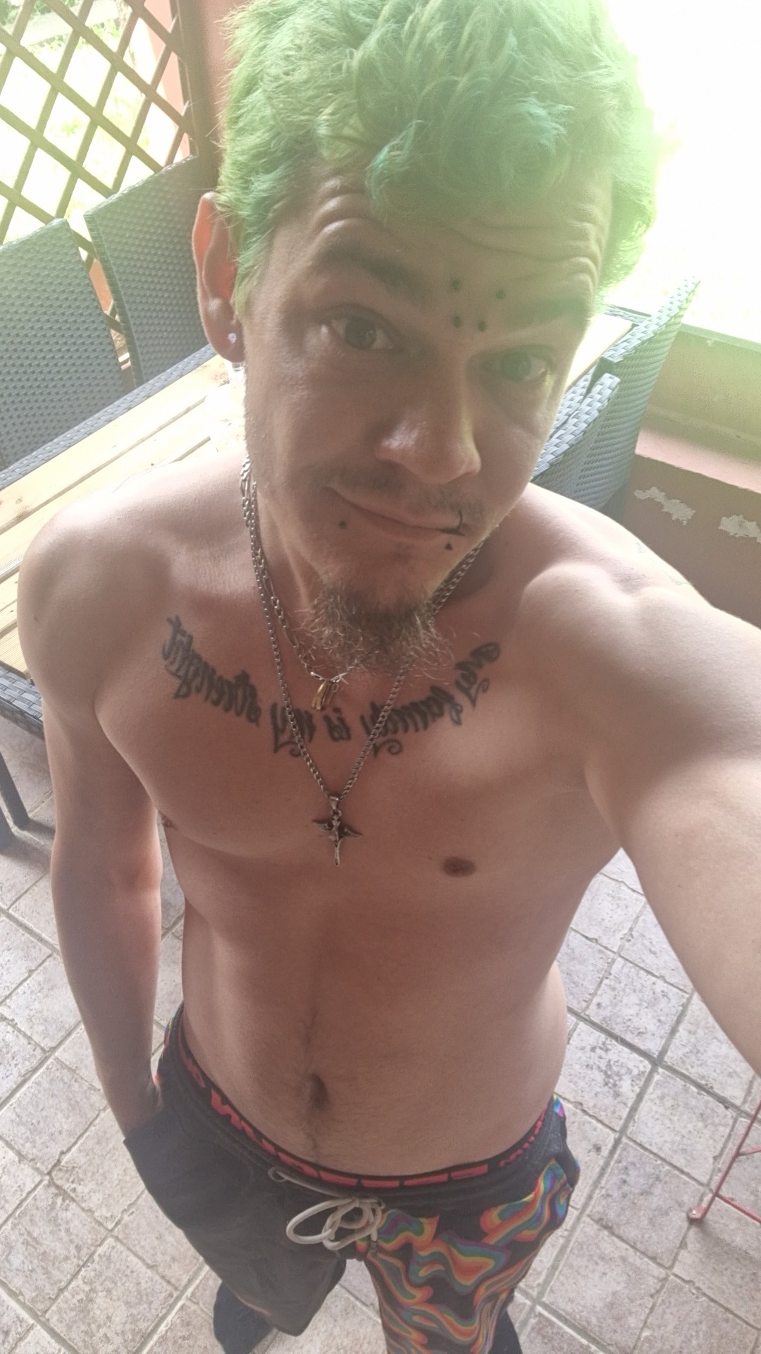 Profil de Amran, 26 ans, Boite gay à Avenches
