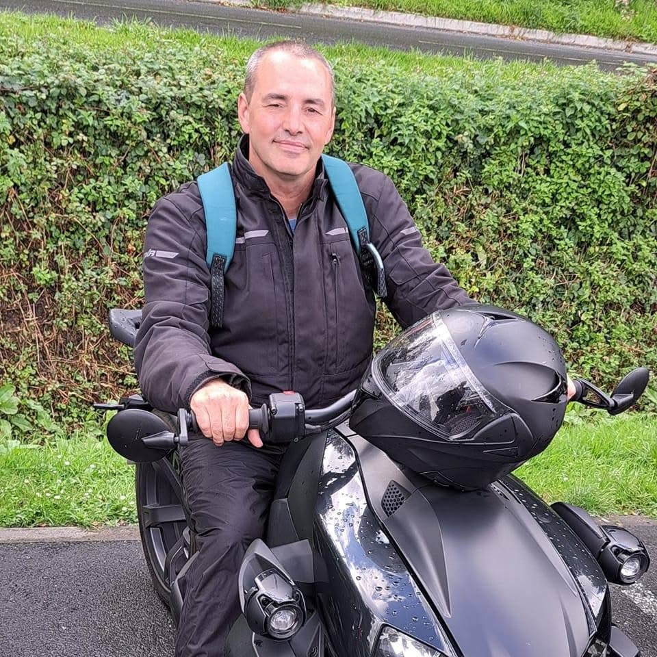 Profil de Azem, 53 ans, Boite gay à Bercher