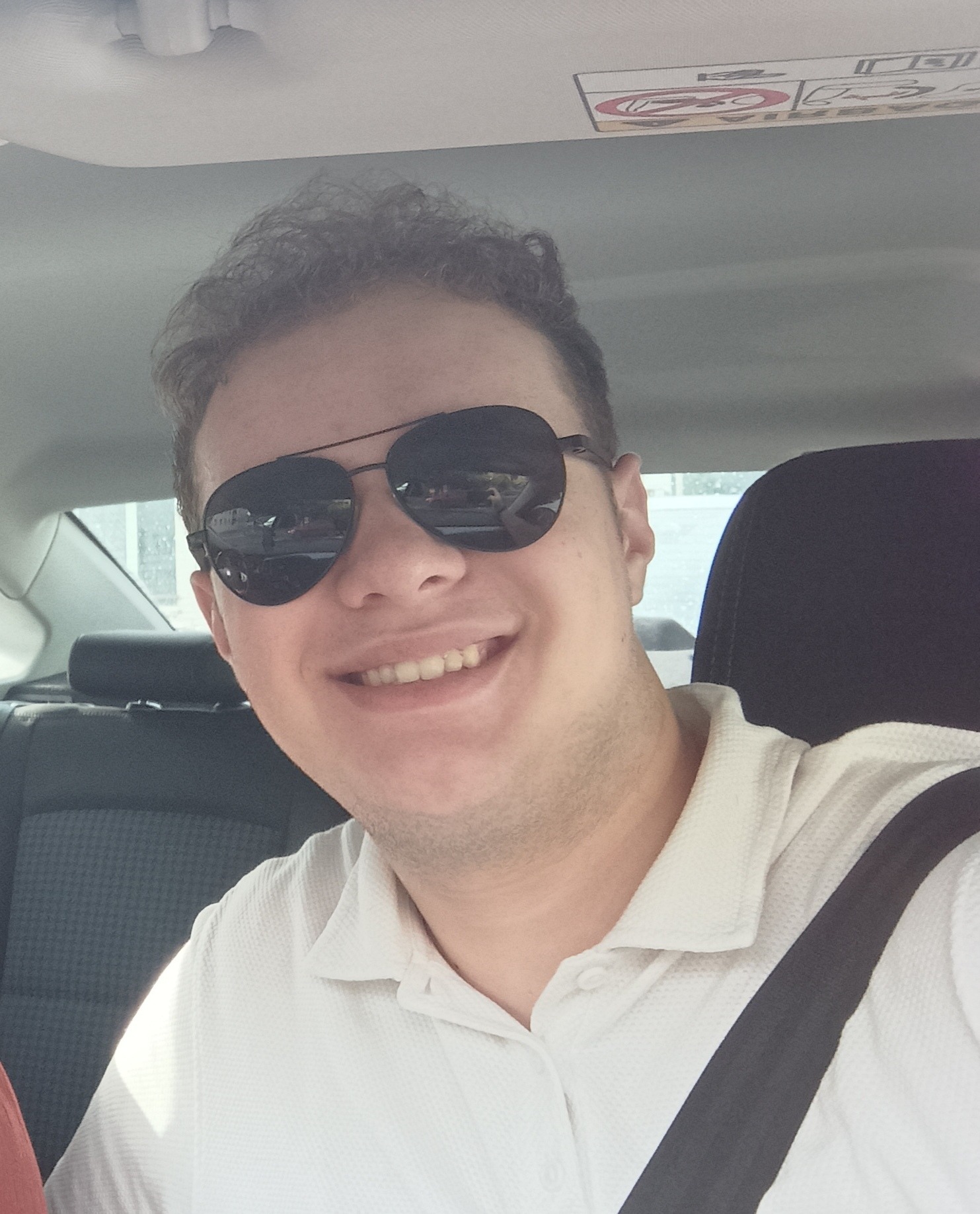 Profil de Job, 19 ans, Boite gay à Les Collons