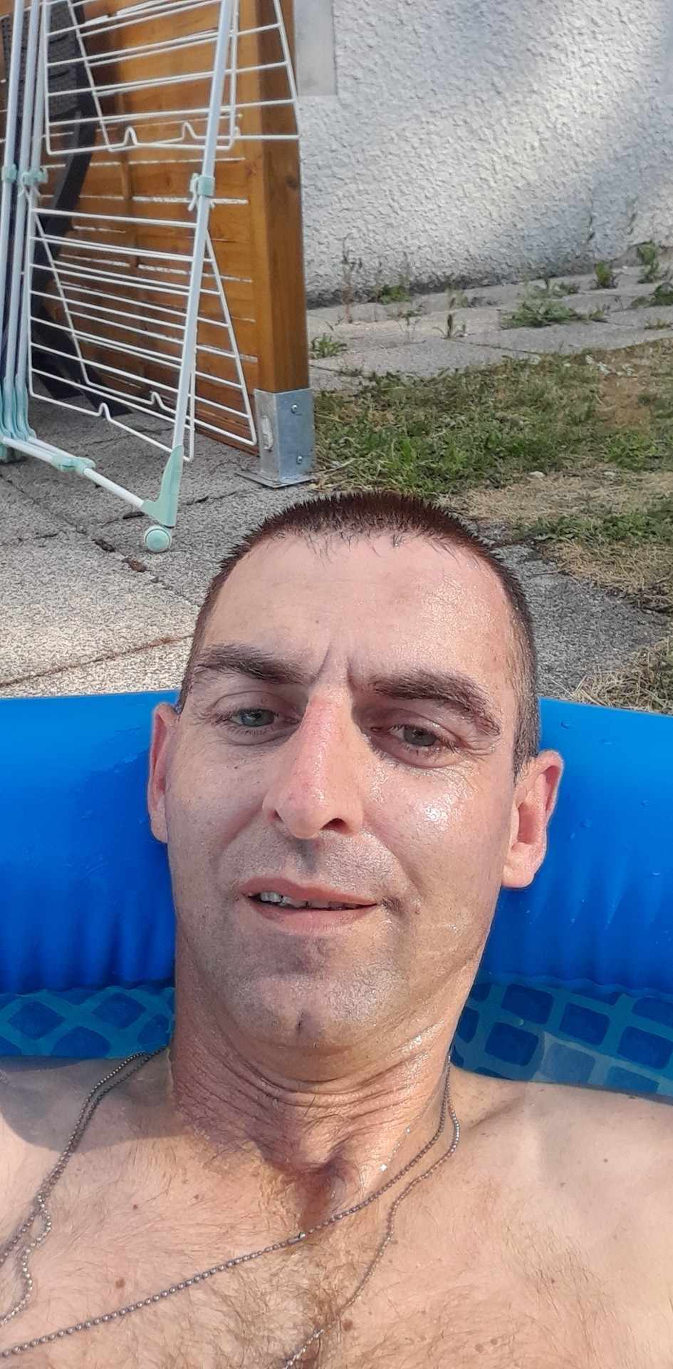 Profil de Idir, 37 ans, Boite gay à Huémoz