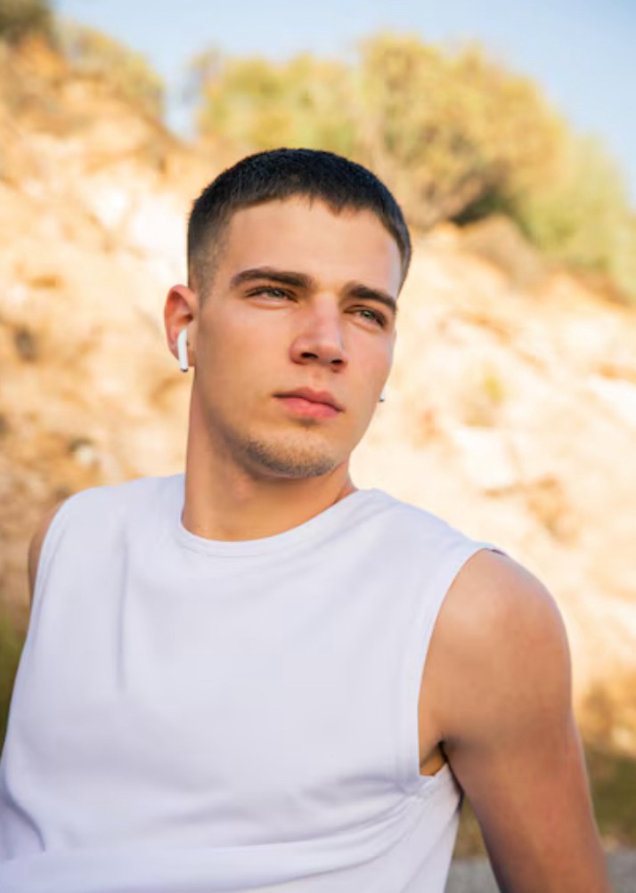 Profil de Egan, 25 ans, Boite gay à Donat