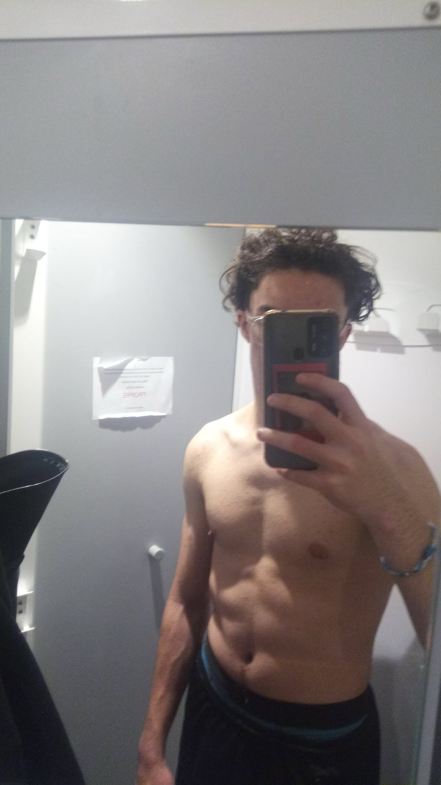 Profil de Manhattan, 19 ans, Boite gay à Avenches