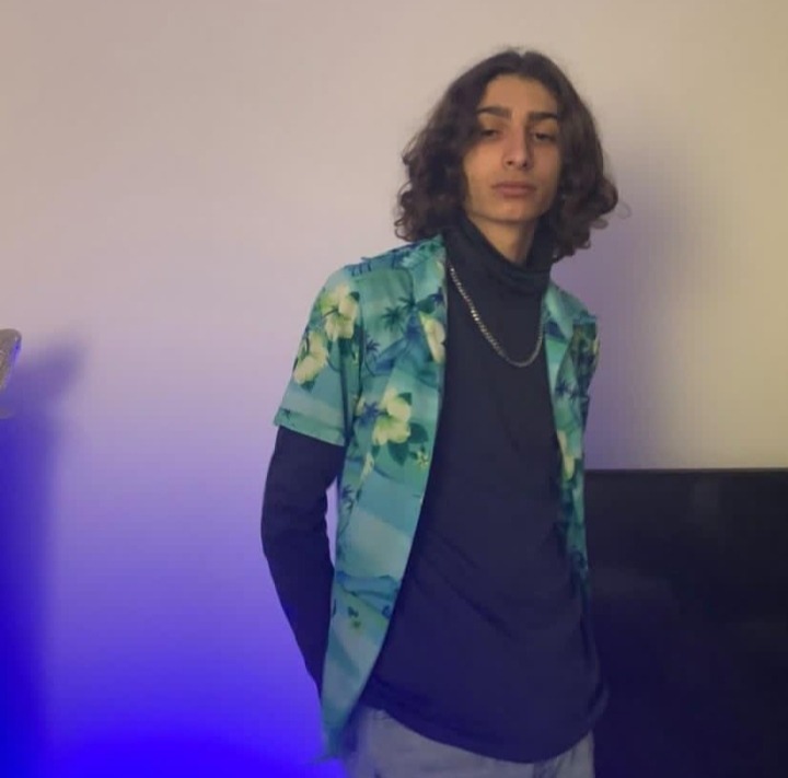 Profil de Cyrus, 25 ans, Boite gay à St-George
