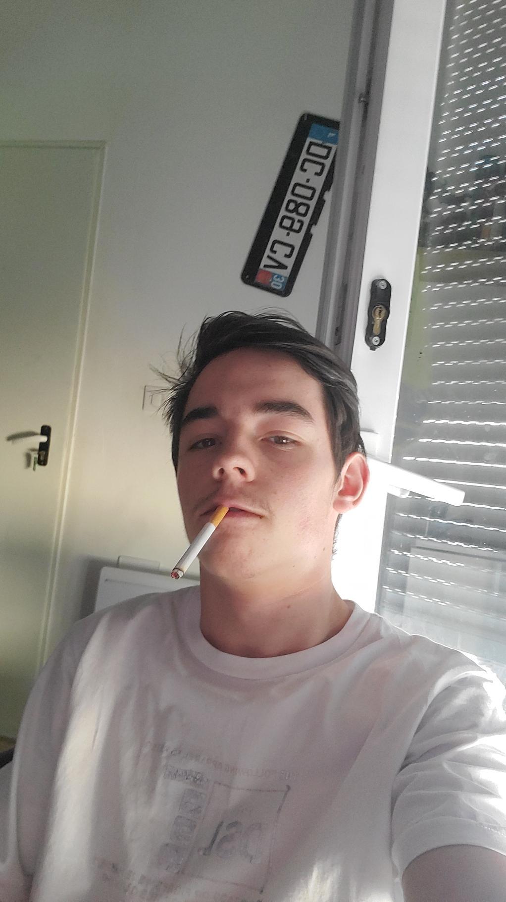 Profil de Solane, 22 ans, Boite gay à Naters