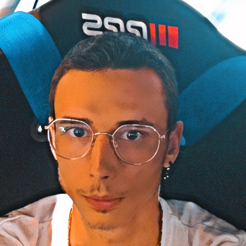 Profil de Hassine, 21 ans, Boite gay à Carì