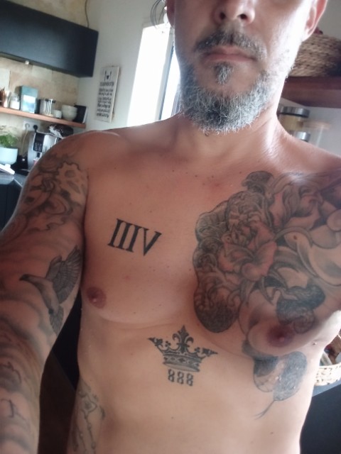 Profil de Djelloul, 45 ans, Boite gay à Meienried