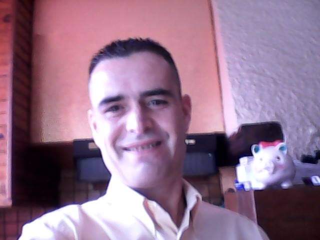 Profil de Guilbert, 44 ans, Boite gay à Mauraz